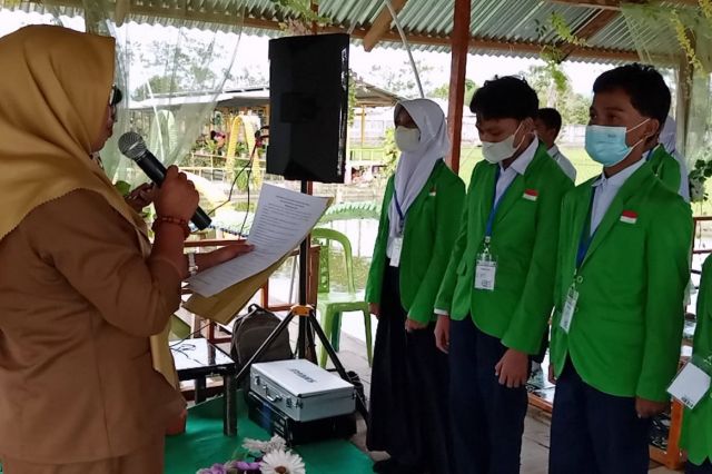 Gambar PELANTIKAN PENGURUS OSIS PERIODE 2021/2022